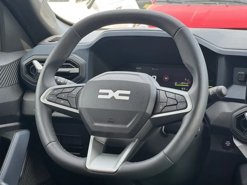 Photo de la voiture DACIA DUSTER TCe 130 4x4 Journey