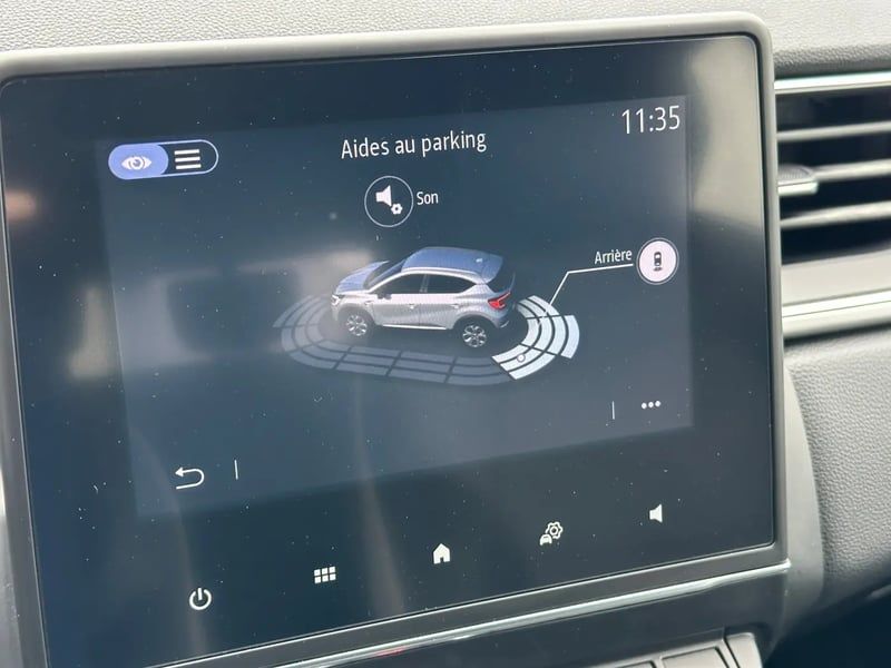 Photo de la voiture RENAULT CAPTUR TCe 140 EDC Intens