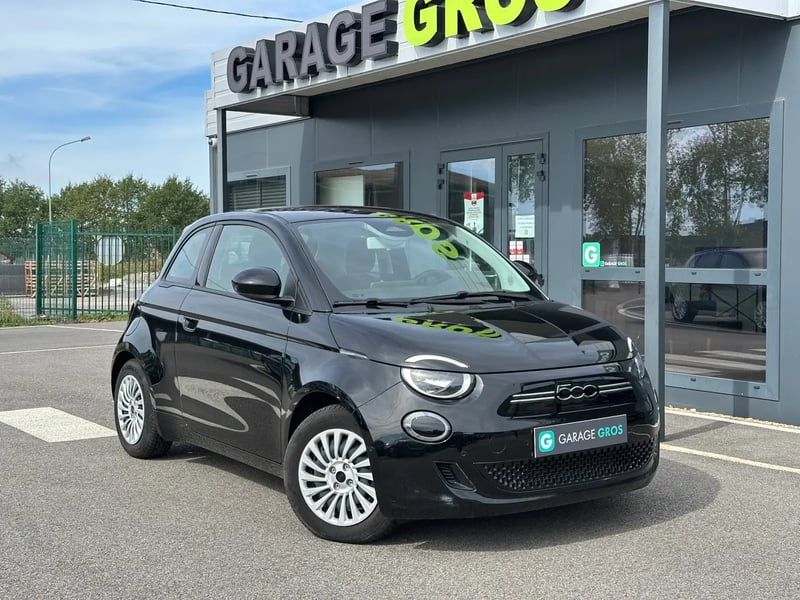 Photo de la voiture FIAT 500e BERLINE 500 e 118 ch Nouvelle 500