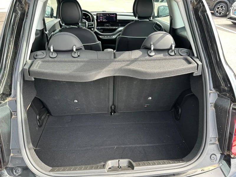 Photo de la voiture FIAT 500e BERLINE 500 e 118 ch Nouvelle 500