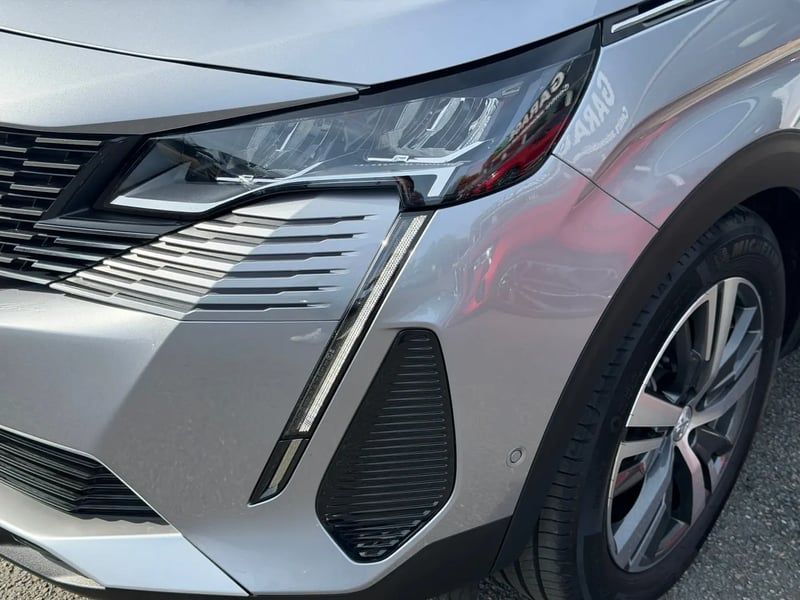 Photo de la voiture PEUGEOT 3008 Puretech 130ch S&S EAT8 Allure Pack