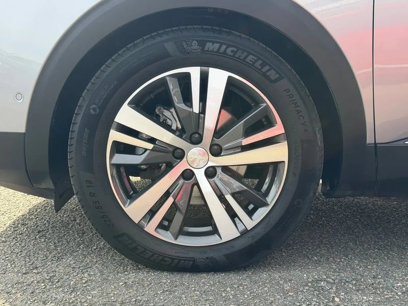 Photo de la voiture PEUGEOT 3008 Puretech 130ch S&S EAT8 Allure Pack