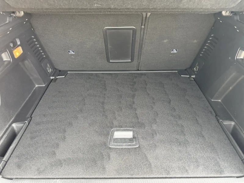 Photo de la voiture PEUGEOT 3008 Puretech 130ch S&S EAT8 Allure Pack