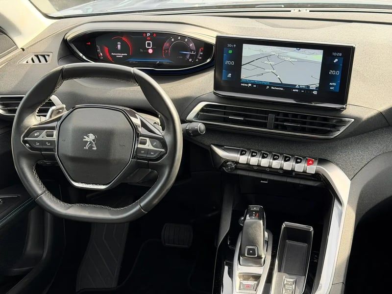 Photo de la voiture PEUGEOT 3008 Puretech 130ch S&S EAT8 Allure Pack