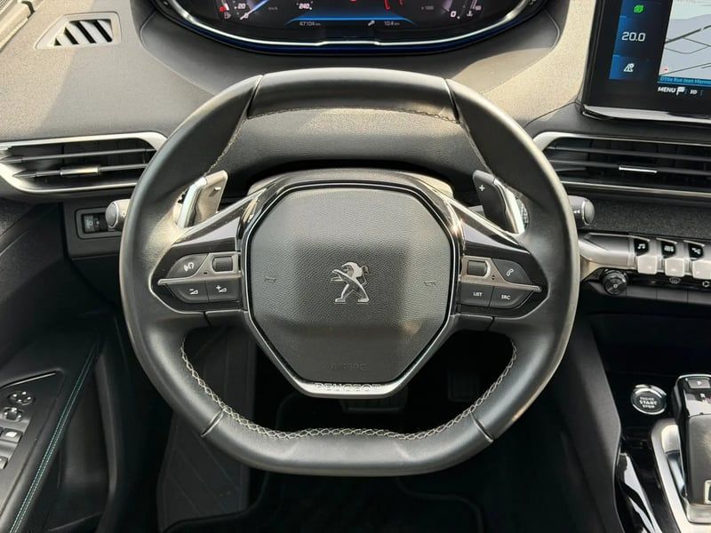 Photo de la voiture PEUGEOT 3008 Puretech 130ch S&S EAT8 Allure Pack