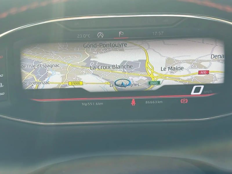 Photo de la voiture SEAT ATECA 1.5 TSI 150 ch ACT Start/Stop FR