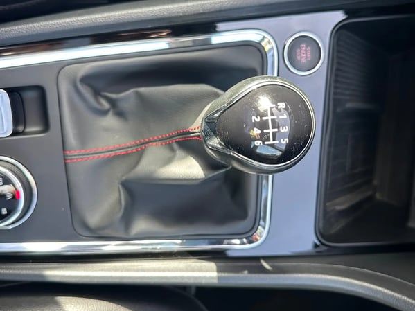 Photo de la voiture SEAT ATECA 1.5 TSI 150 ch ACT Start/Stop FR