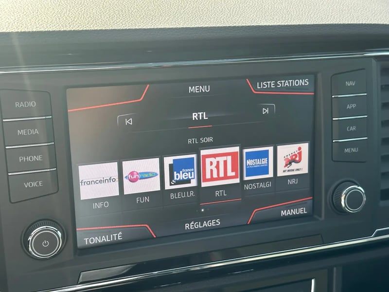 Photo de la voiture SEAT ATECA 1.5 TSI 150 ch ACT Start/Stop FR
