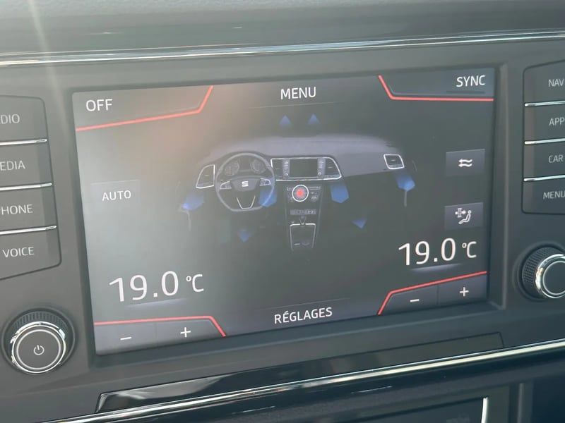 Photo de la voiture SEAT ATECA 1.5 TSI 150 ch ACT Start/Stop FR