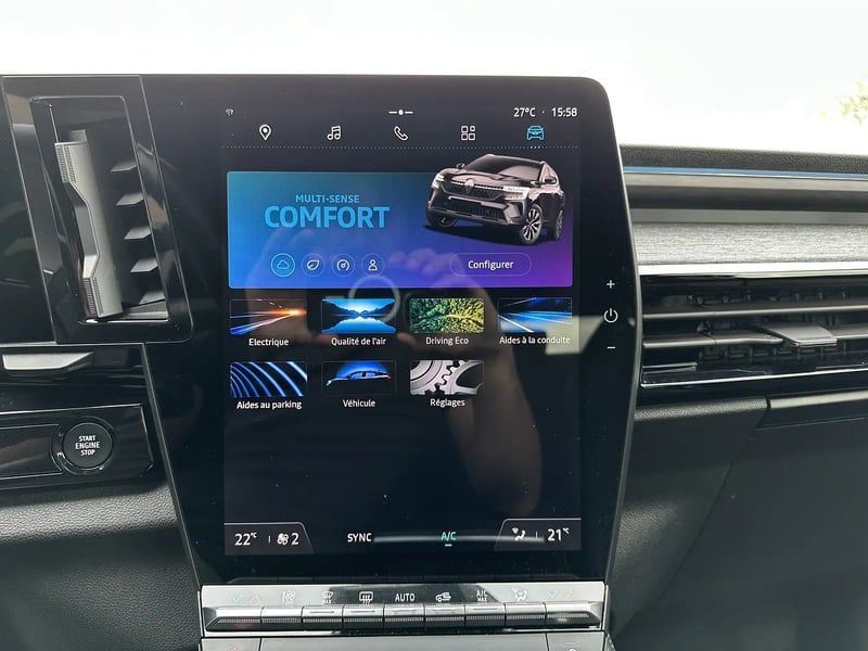 Photo de la voiture RENAULT AUSTRAL E-Tech hybrid 200 Techno