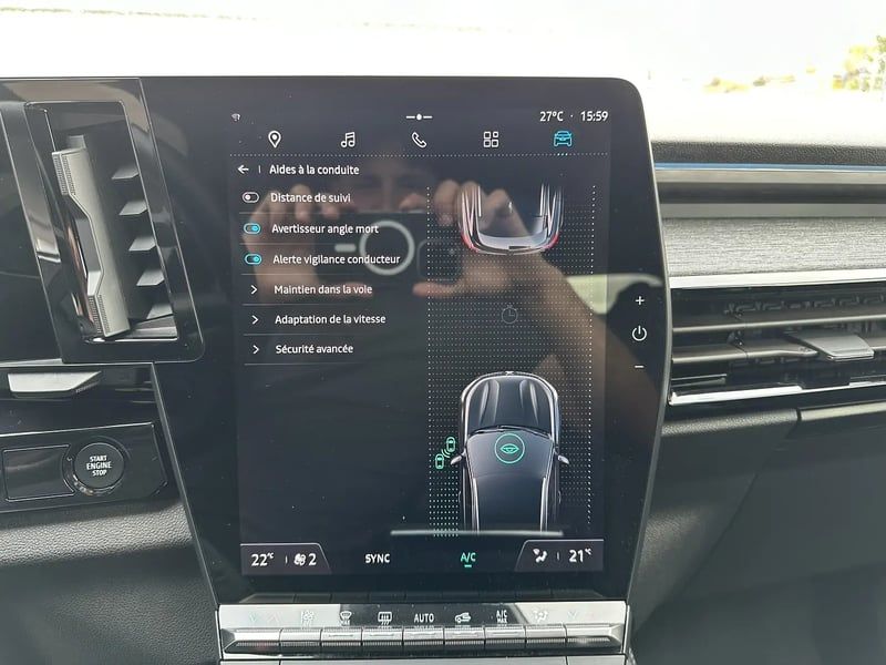 Photo de la voiture RENAULT AUSTRAL E-Tech hybrid 200 Techno