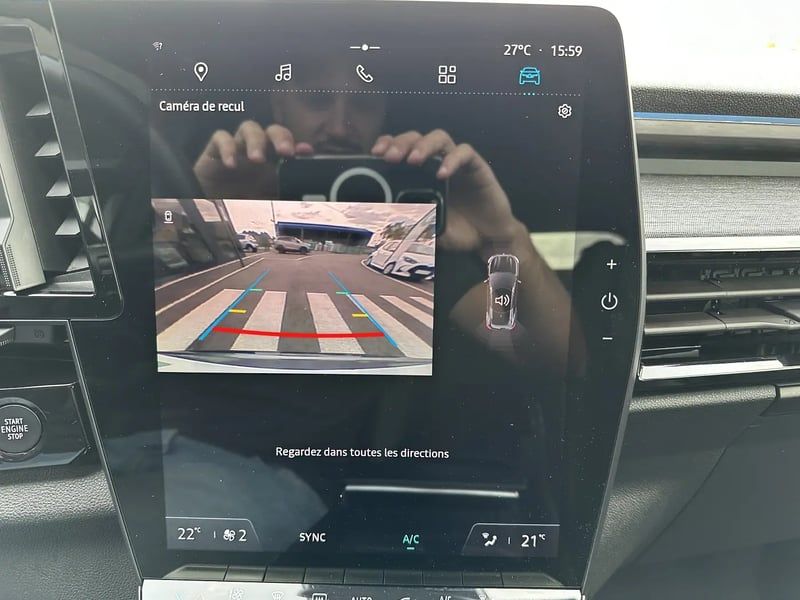 Photo de la voiture RENAULT AUSTRAL E-Tech hybrid 200 Techno