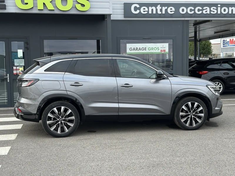 Photo de la voiture RENAULT AUSTRAL E-Tech hybrid 200 Techno