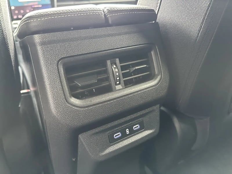 Photo de la voiture RENAULT AUSTRAL E-Tech hybrid 200 Techno