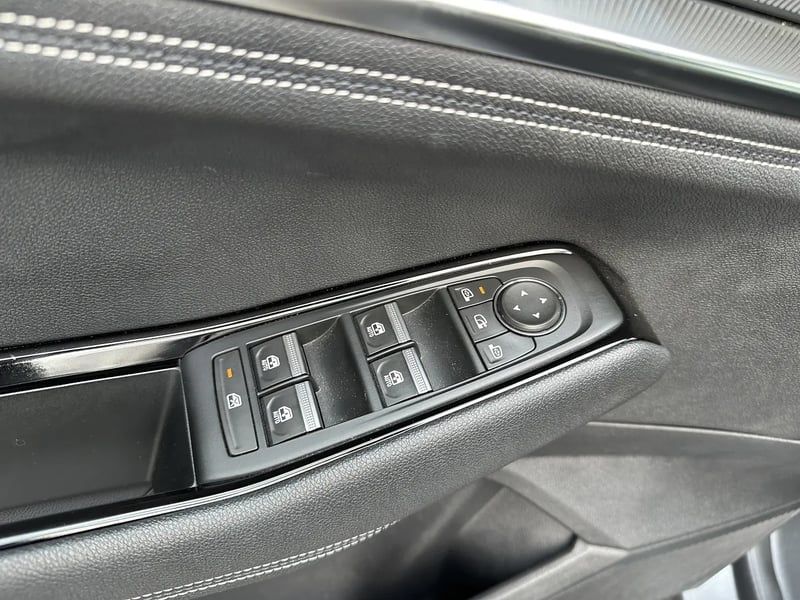 Photo de la voiture RENAULT AUSTRAL E-Tech hybrid 200 Techno