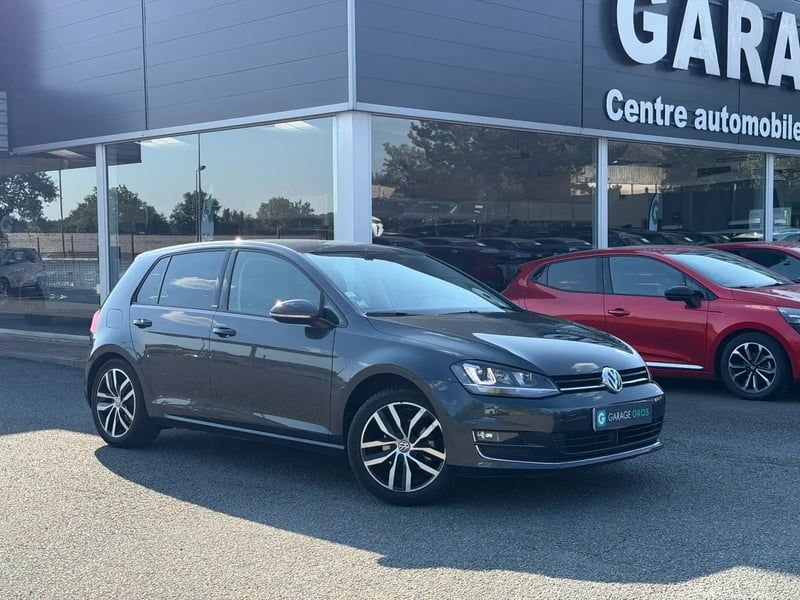 Photo de la voiture VOLKSWAGEN GOLF 1.2 TSI 110 BlueMotion Technology Allstar DSG7