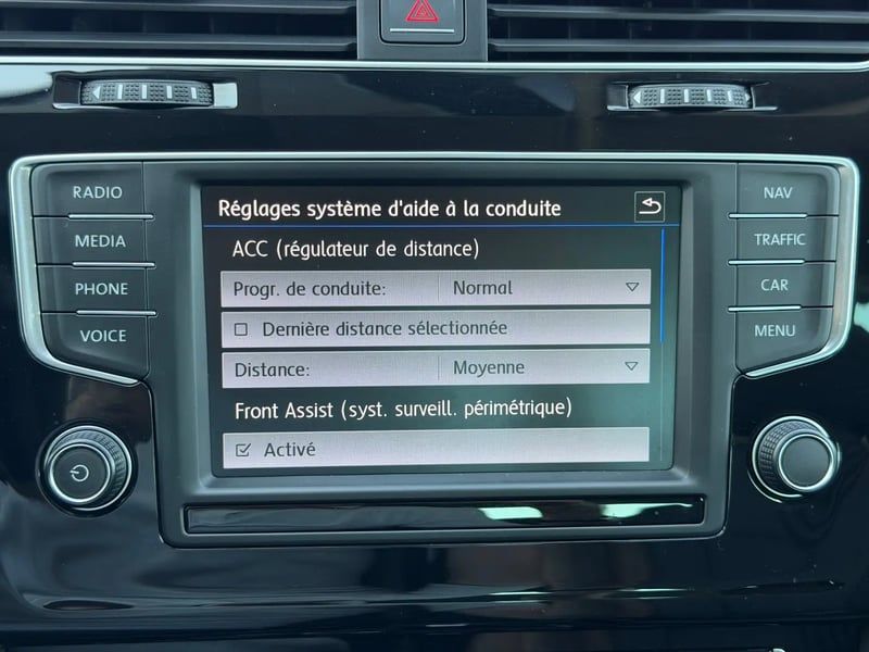 Photo de la voiture VOLKSWAGEN GOLF 1.2 TSI 110 BlueMotion Technology Allstar DSG7