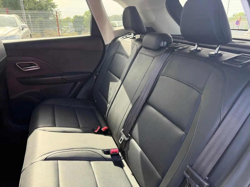 Photo de la voiture MG ZS 1.5 L Hybrid+ 197 ch Luxury
