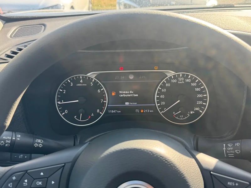 Photo de la voiture NISSAN JUKE 2023.5 DIG-T 114 Acenta