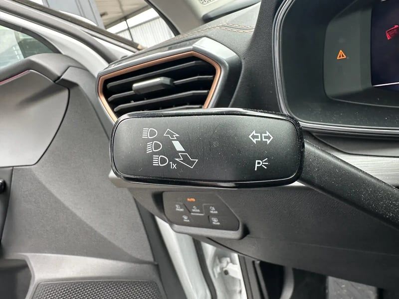 Photo de la voiture CUPRA FORMENTOR 1.5 TSI 150 ch V