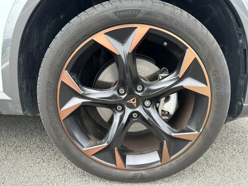 Photo de la voiture CUPRA FORMENTOR 1.5 TSI 150 ch V