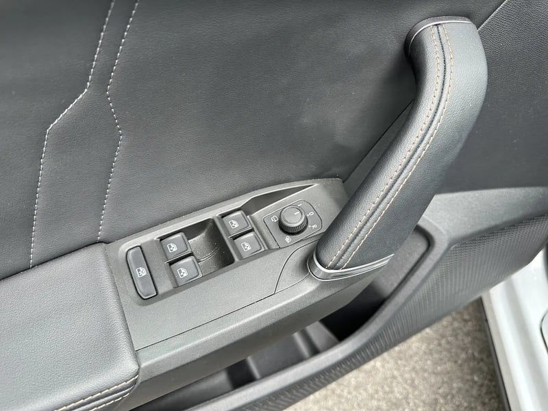 Photo de la voiture CUPRA FORMENTOR 1.5 TSI 150 ch V