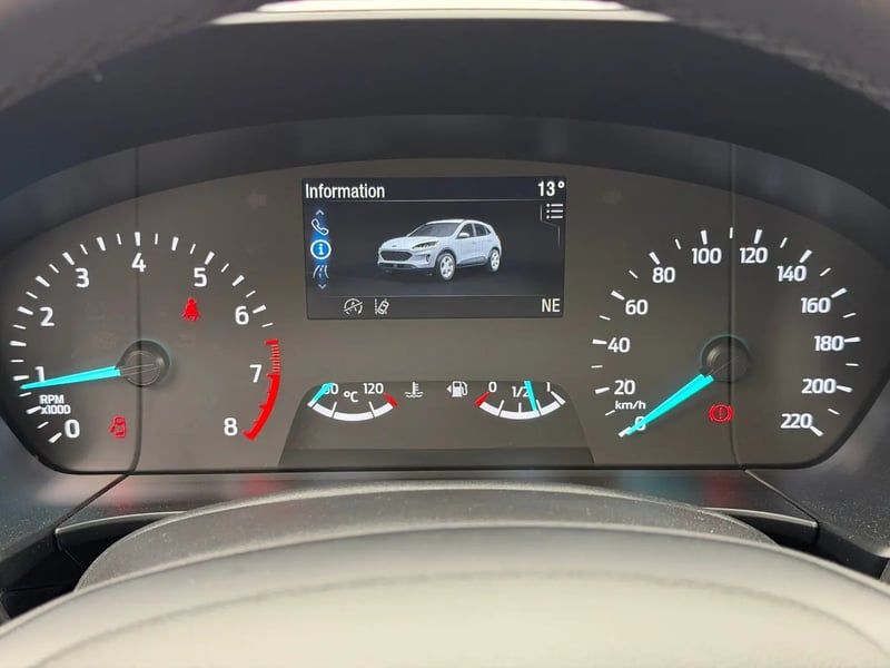 Photo de la voiture FORD KUGA 1.5 EcoBoost 150 BVM6 Titanium