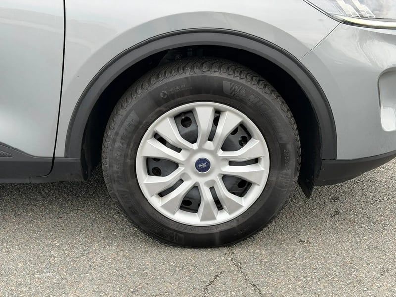 Photo de la voiture FORD KUGA 1.5 EcoBoost 150 BVM6 Titanium