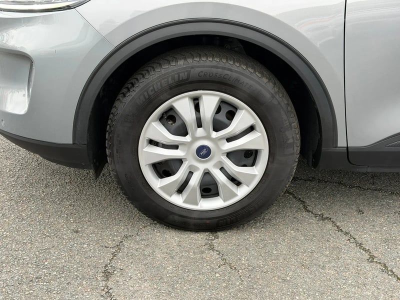 Photo de la voiture FORD KUGA 1.5 EcoBoost 150 BVM6 Titanium