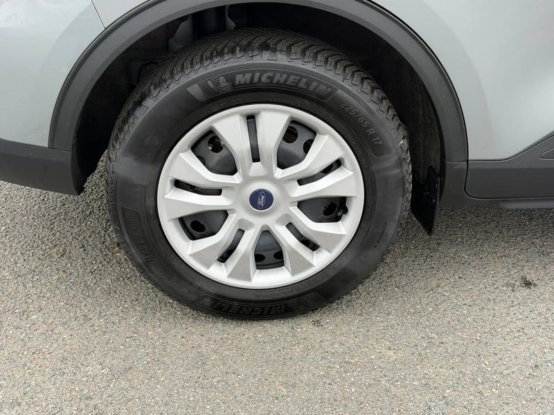 Photo de la voiture FORD KUGA 1.5 EcoBoost 150 BVM6 Titanium