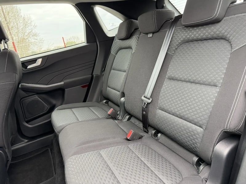 Photo de la voiture FORD KUGA 1.5 EcoBoost 150 BVM6 Titanium