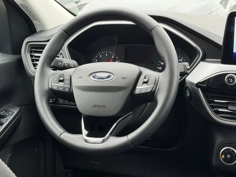 Photo de la voiture FORD KUGA 1.5 EcoBoost 150 BVM6 Titanium