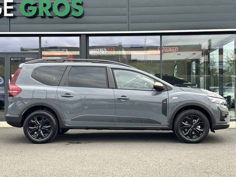 Photo de la voiture DACIA JOGGER ECO-G 100 7 places GSR2 Extreme +
