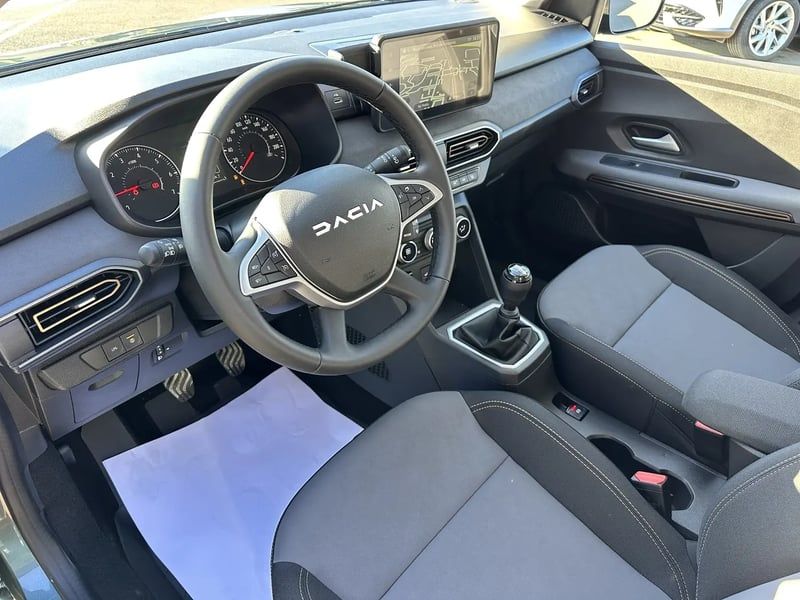 Photo de la voiture DACIA JOGGER ECO-G 100 7 places GSR2 Extreme +