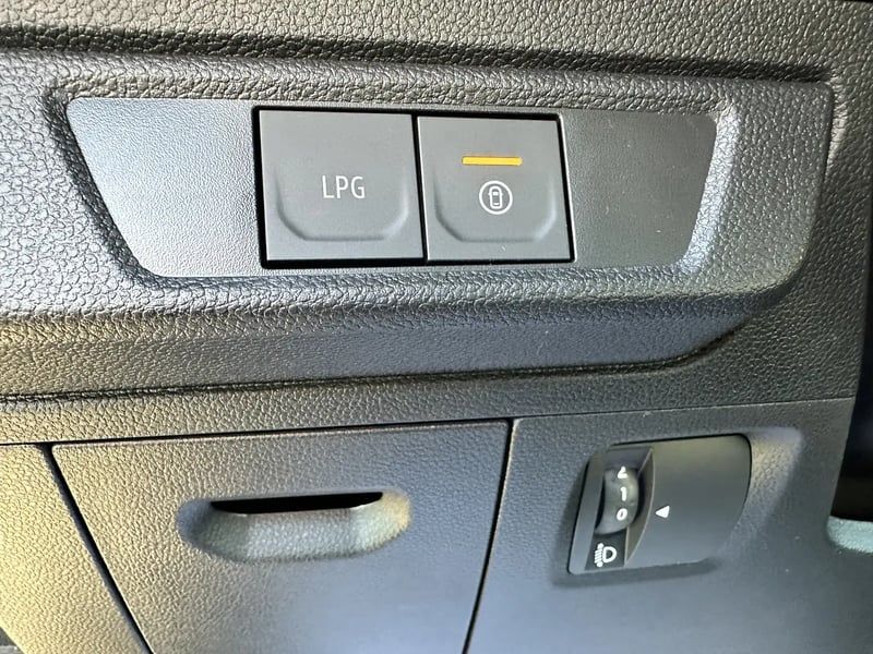 Photo de la voiture DACIA JOGGER ECO-G 100 7 places GSR2 Extreme +