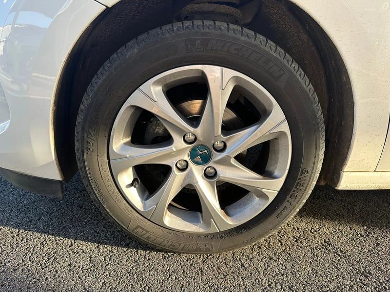 Photo de la voiture DS DS 3 PureTech 110 S&S BVM5 So Chic