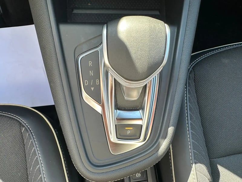 Photo de la voiture RENAULT SYMBIOZ E-Tech full hybrid 145 Iconic