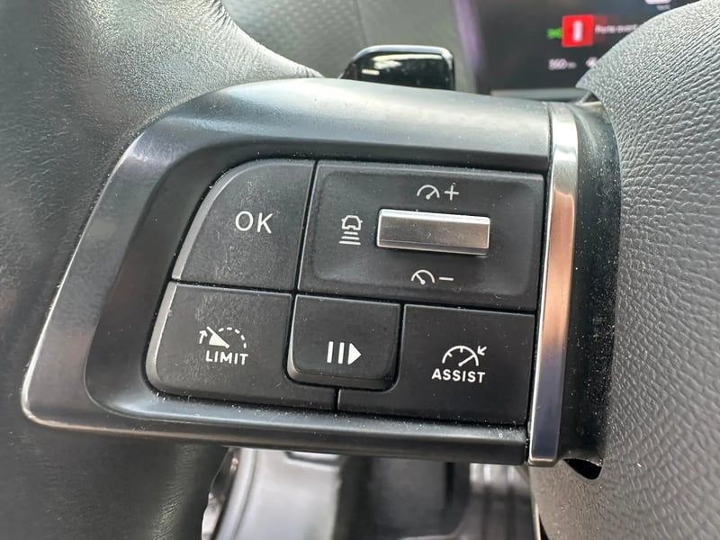 Photo de la voiture CITROEN C4 C4 HDI 130 EAT 8 SHINE