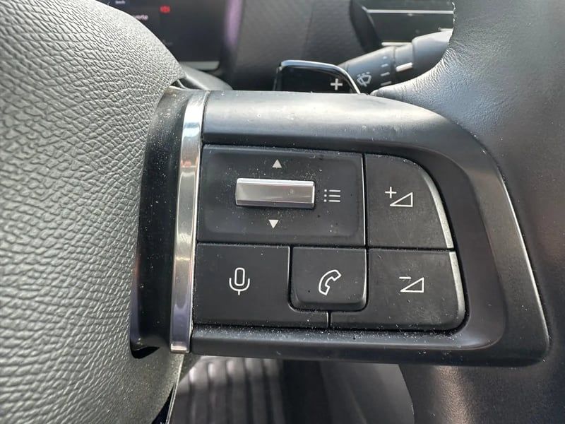 Photo de la voiture CITROEN C4 C4 HDI 130 EAT 8 SHINE