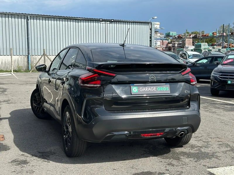 Photo de la voiture CITROEN C4 C4 HDI 130 EAT 8 SHINE