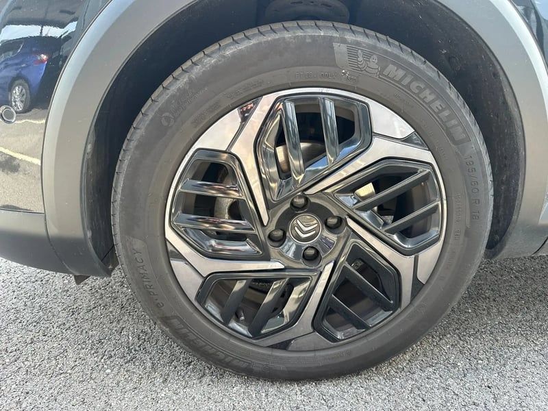 Photo de la voiture CITROEN C4 C4 HDI 130 EAT 8 SHINE