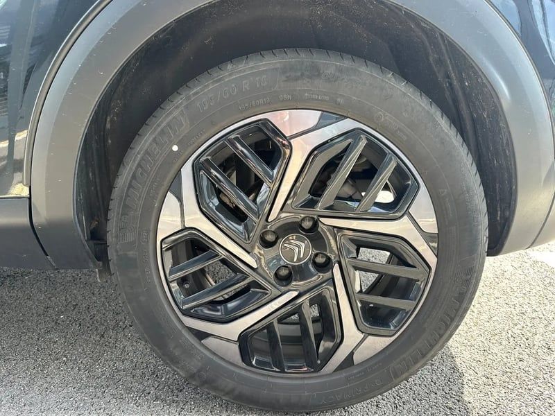 Photo de la voiture CITROEN C4 C4 HDI 130 EAT 8 SHINE