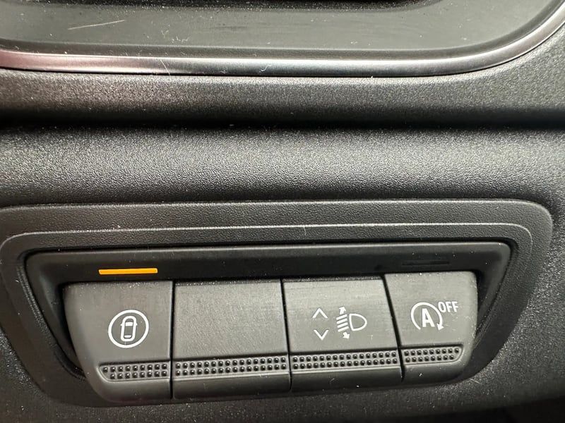 Photo de la voiture RENAULT CAPTUR Eco-G 100 ch Techno