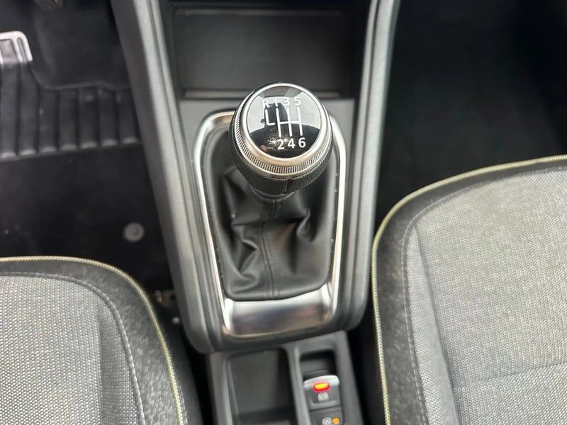 Photo de la voiture RENAULT CAPTUR Eco-G 100 ch Techno