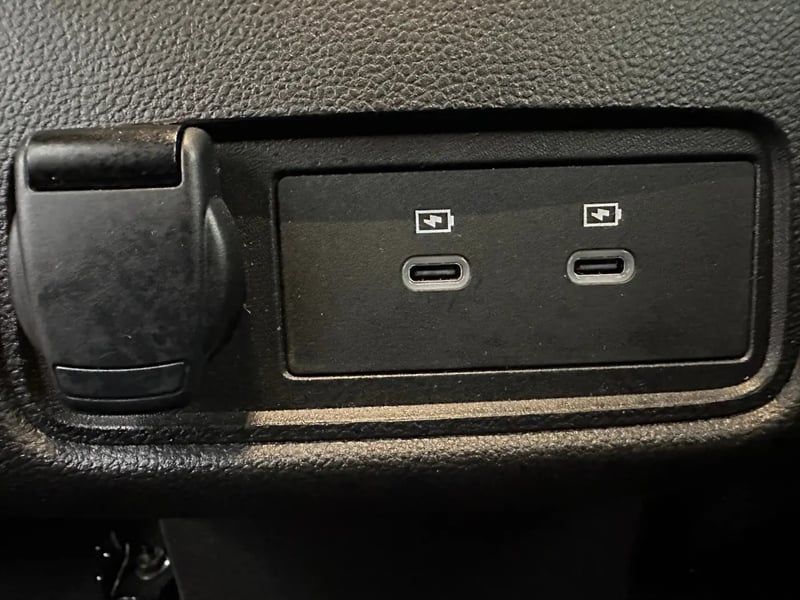 Photo de la voiture RENAULT CAPTUR Eco-G 100 ch Techno