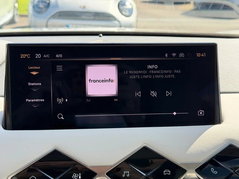 Photo de la voiture DS DS 3 PureTech 130 EAT8 Esprit de Voyage