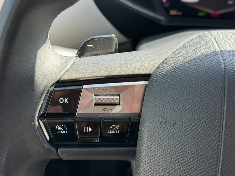 Photo de la voiture DS DS 3 PureTech 130 EAT8 Esprit de Voyage