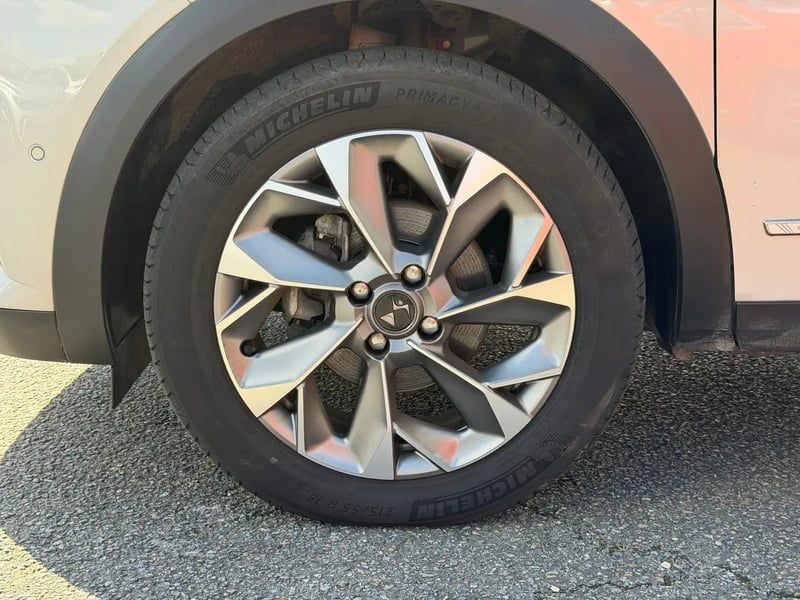 Photo de la voiture DS DS 3 PureTech 130 EAT8 Esprit de Voyage