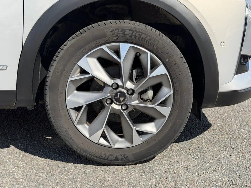 Photo de la voiture DS DS 3 PureTech 130 EAT8 Esprit de Voyage