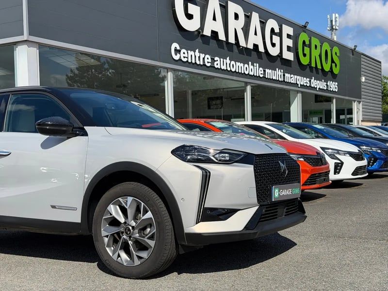 Photo de la voiture DS DS 3 PureTech 130 EAT8 Esprit de Voyage